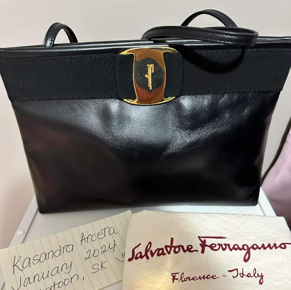 Salvatore Ferragamo Vara Bow Crossbody